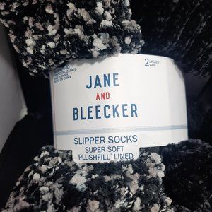 Jane and Bleecker Black gray white slipper socks